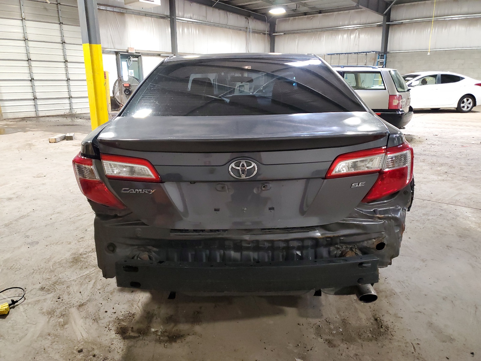 2014 Toyota Camry L vin: 4T1BF1FK9EU417327