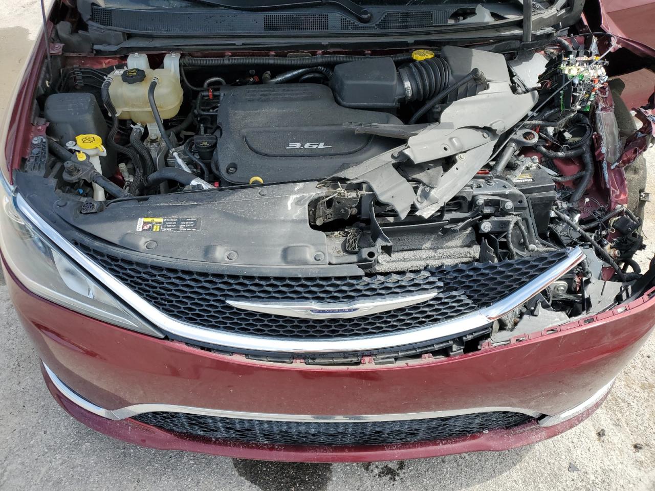 2017 Chrysler Pacifica - Image 13