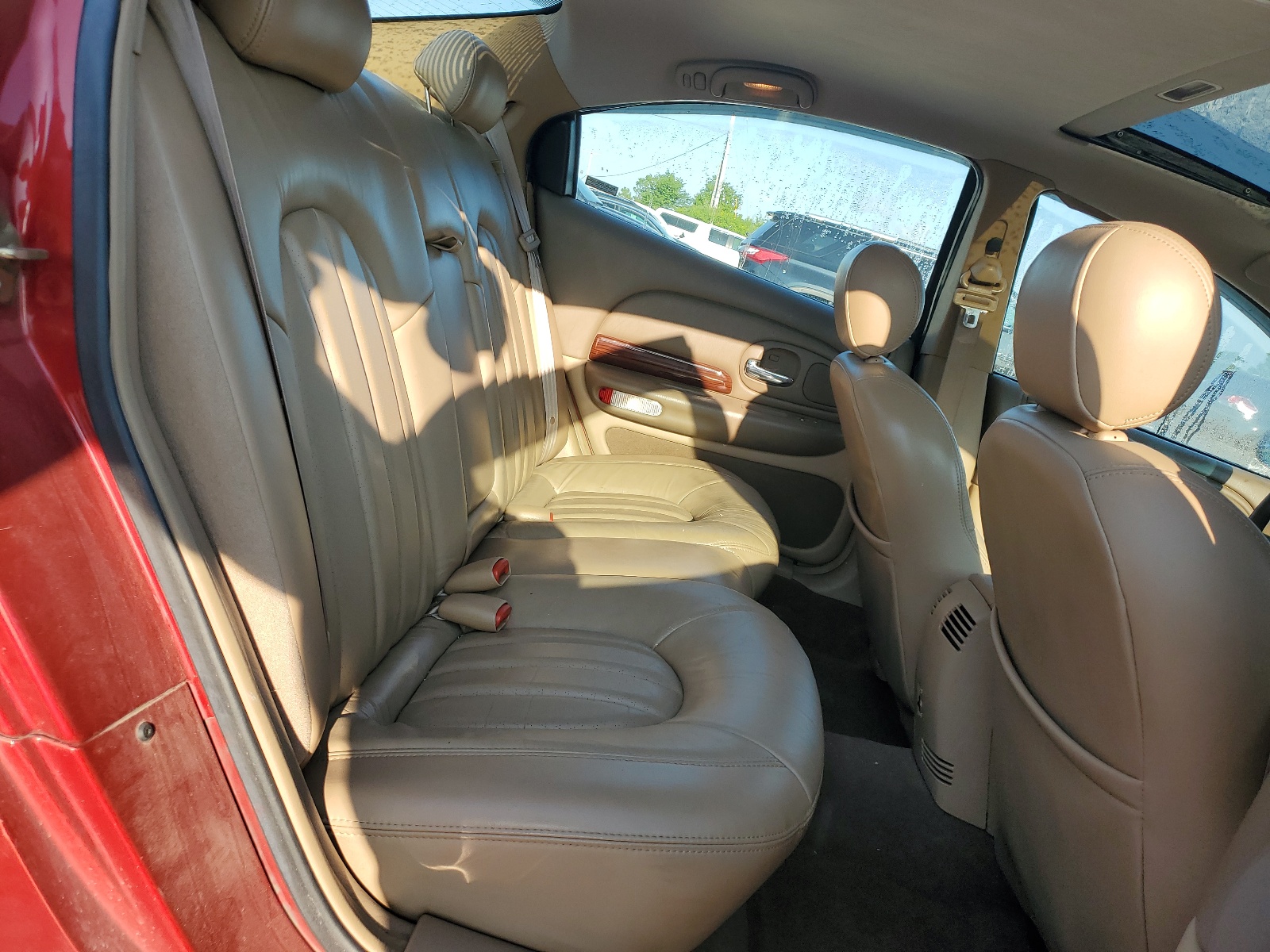 2C3HE66G3YH224449 2000 Chrysler 300M