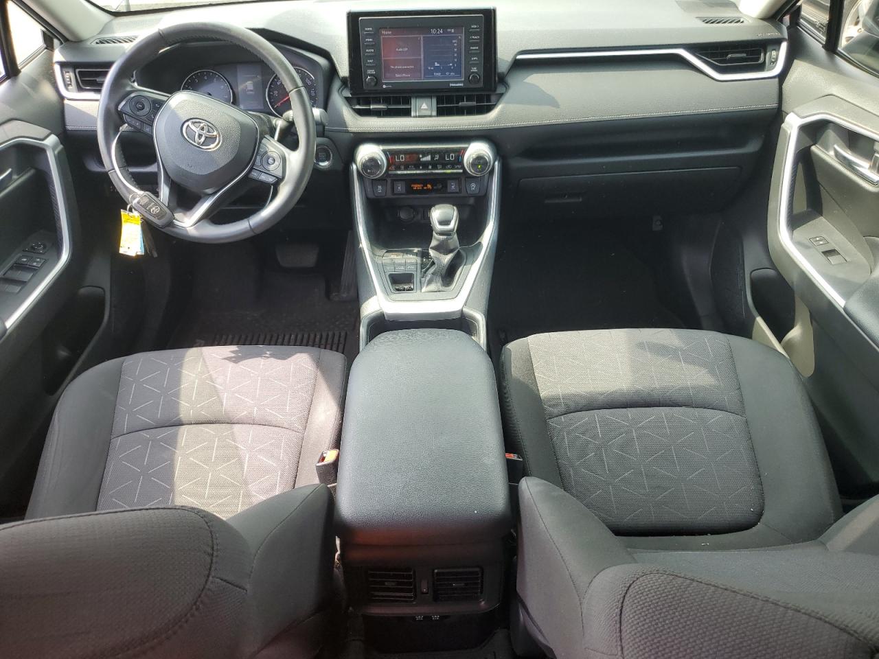 2020 Toyota Rav4 Xle VIN: JTMP1RFV2LD061477 Lot: 62874074