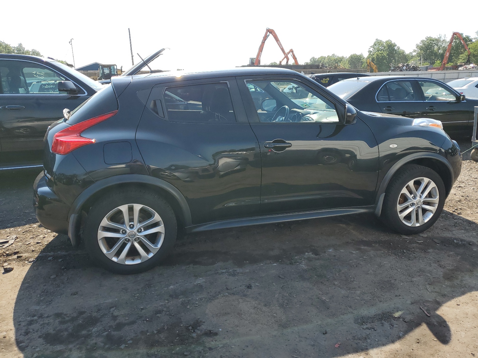 2012 Nissan Juke S vin: JN8AF5MV4CT107680