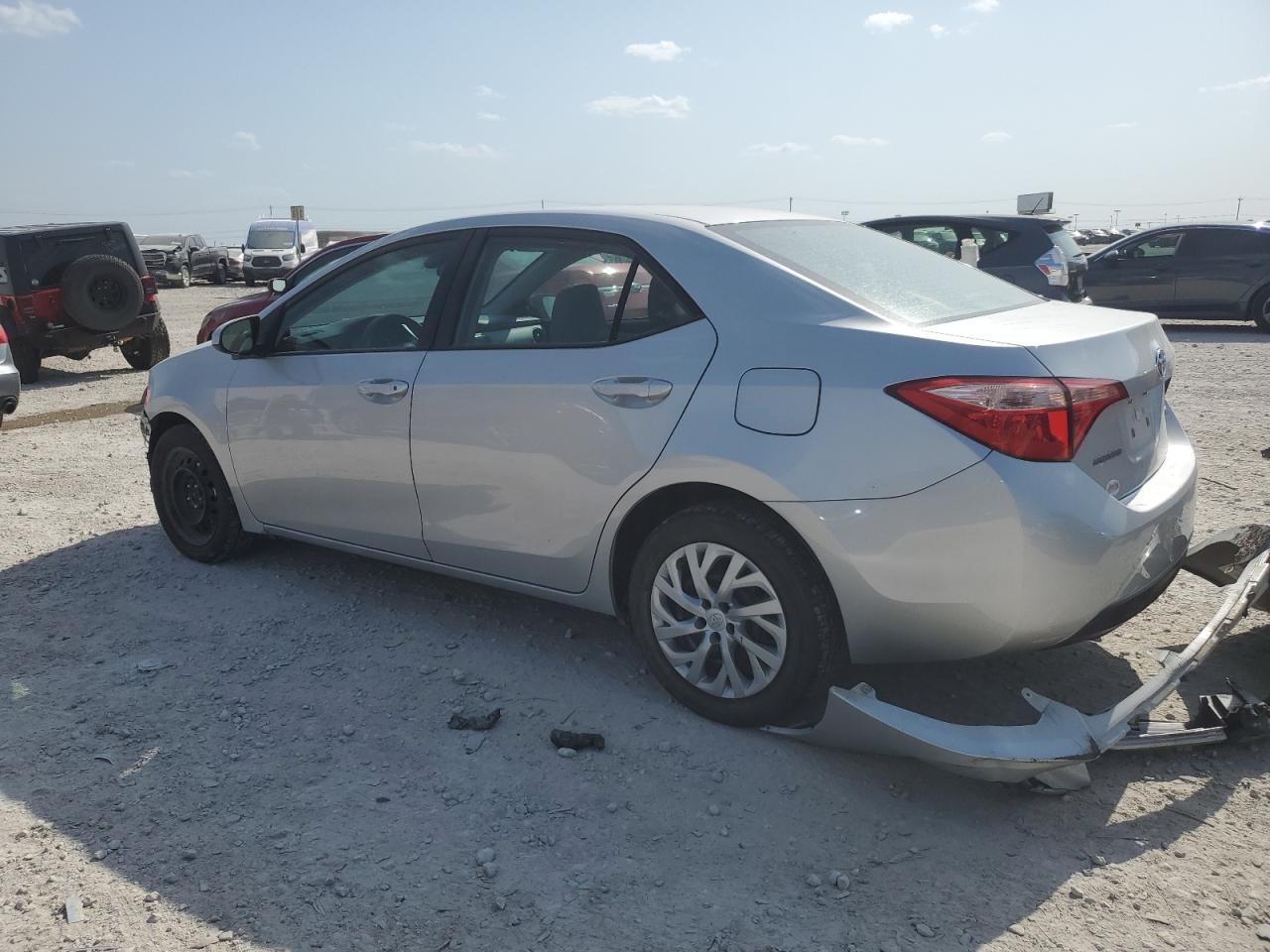 2017 Toyota Corolla L VIN: 5YFBURHE2HP686058 Lot: 63265774