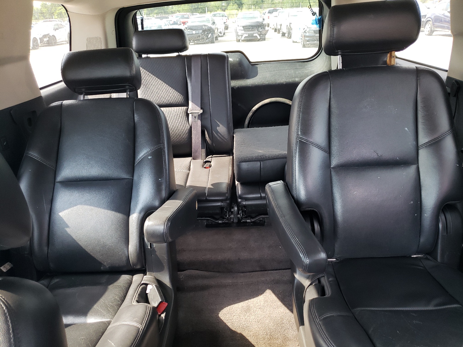 1GNUCCE07AR283956 2010 Chevrolet Tahoe C1500 Ltz