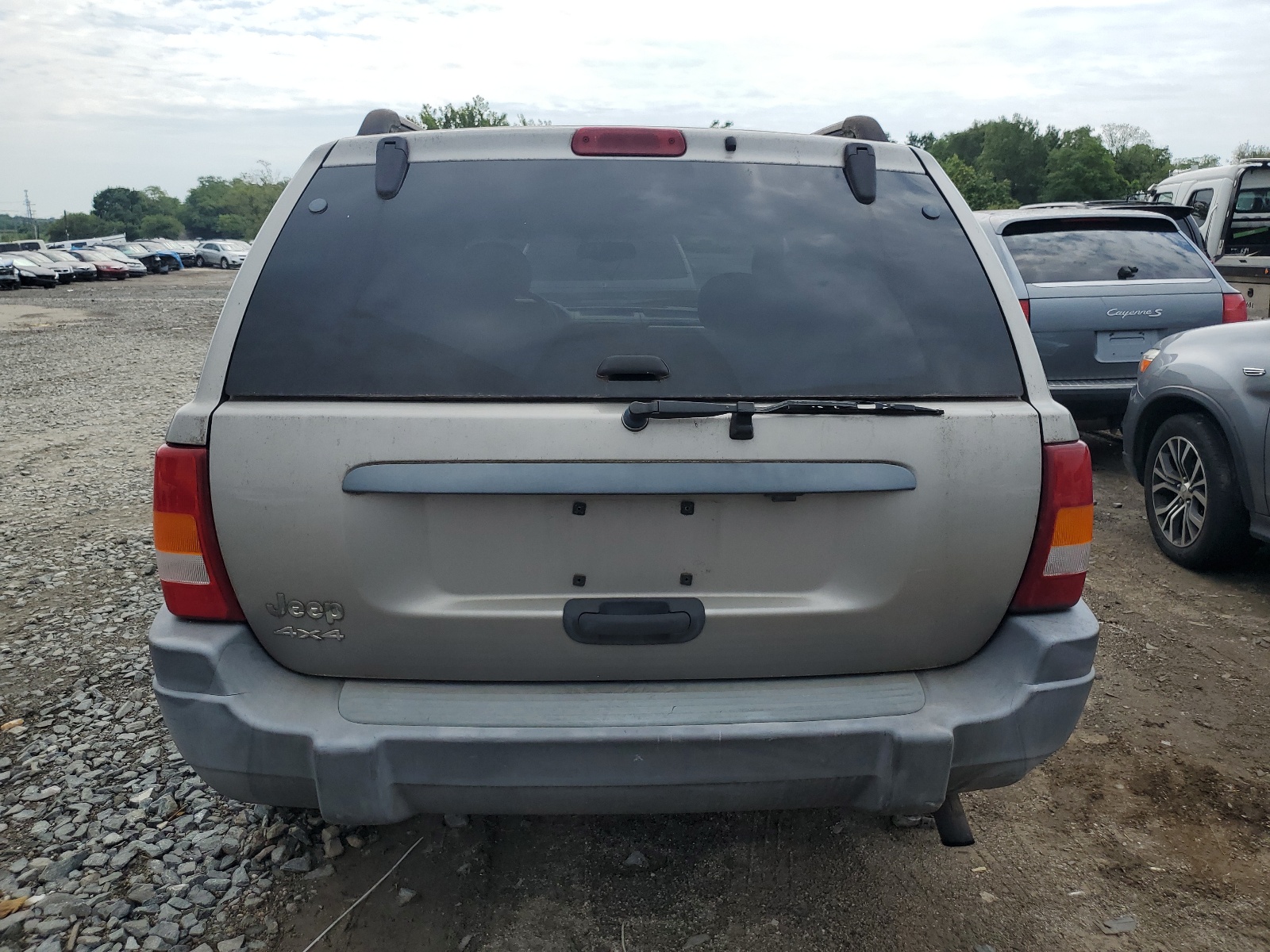 1J4GW48S72C101302 2002 Jeep Grand Cherokee Laredo