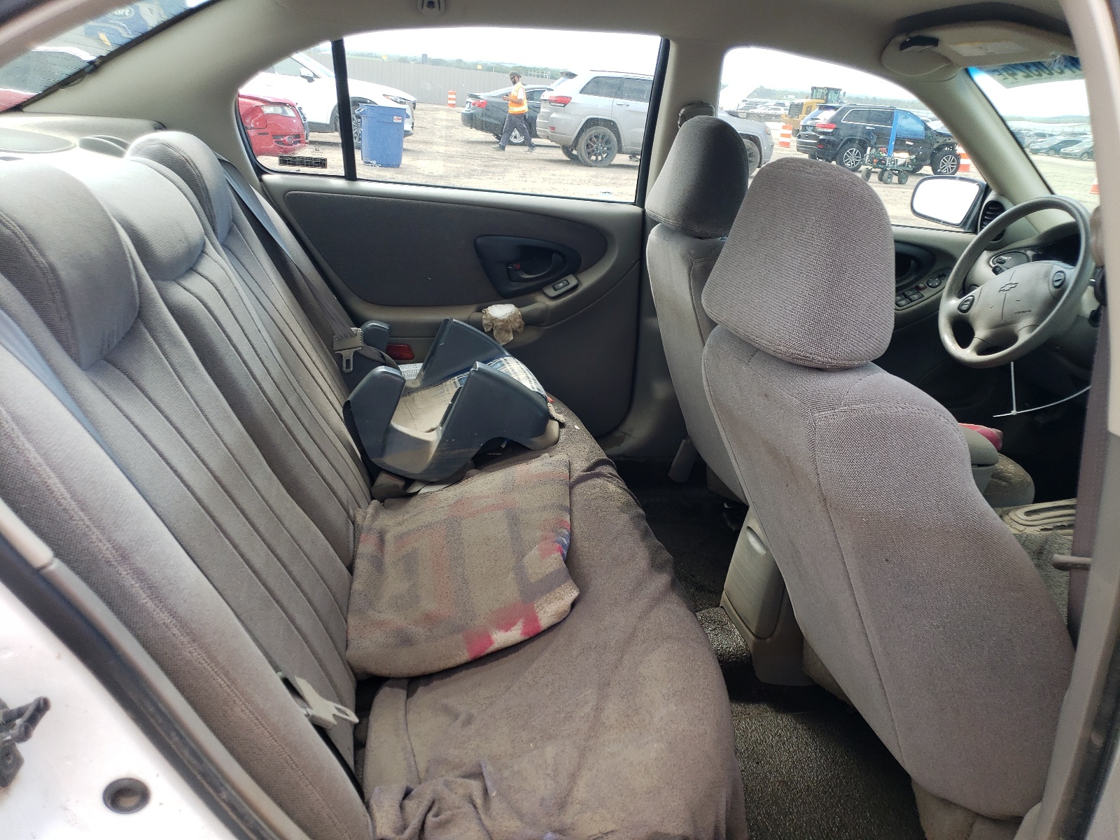 1G1ND52J82M620371 2002 Chevrolet Malibu