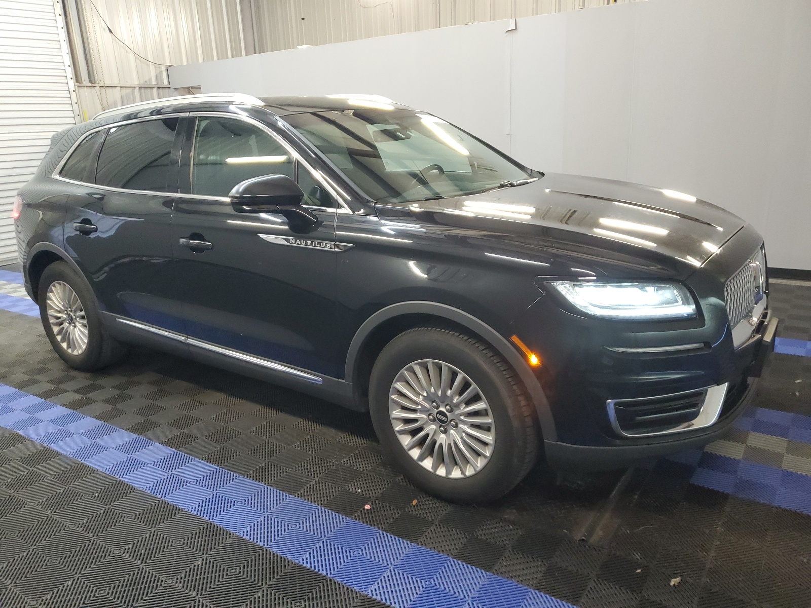 2019 Lincoln Nautilus vin: 2LMPJ6J99KBL48473