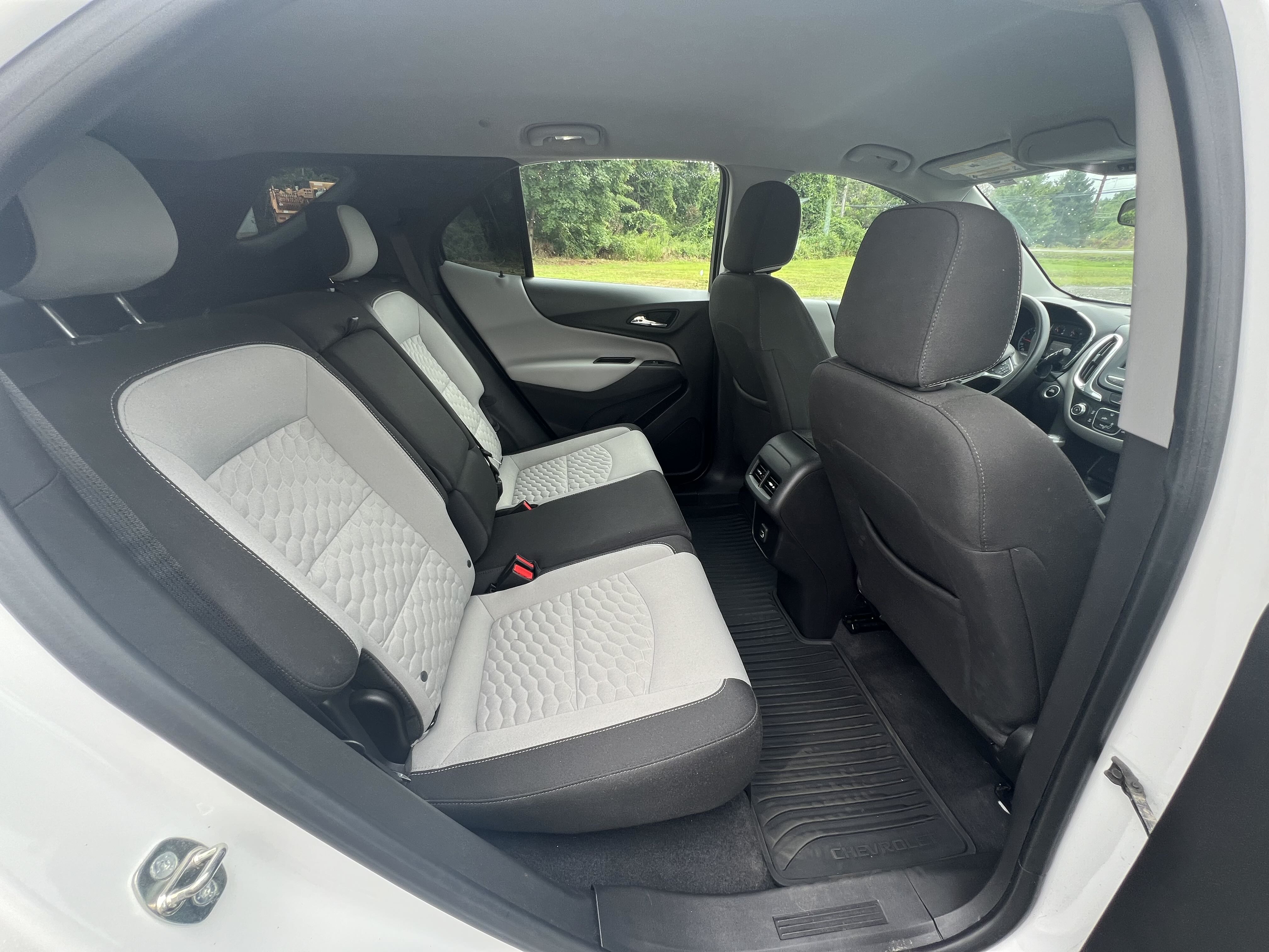 2019 Chevrolet Equinox Ls vin: 3GNAXSEV5KS667116