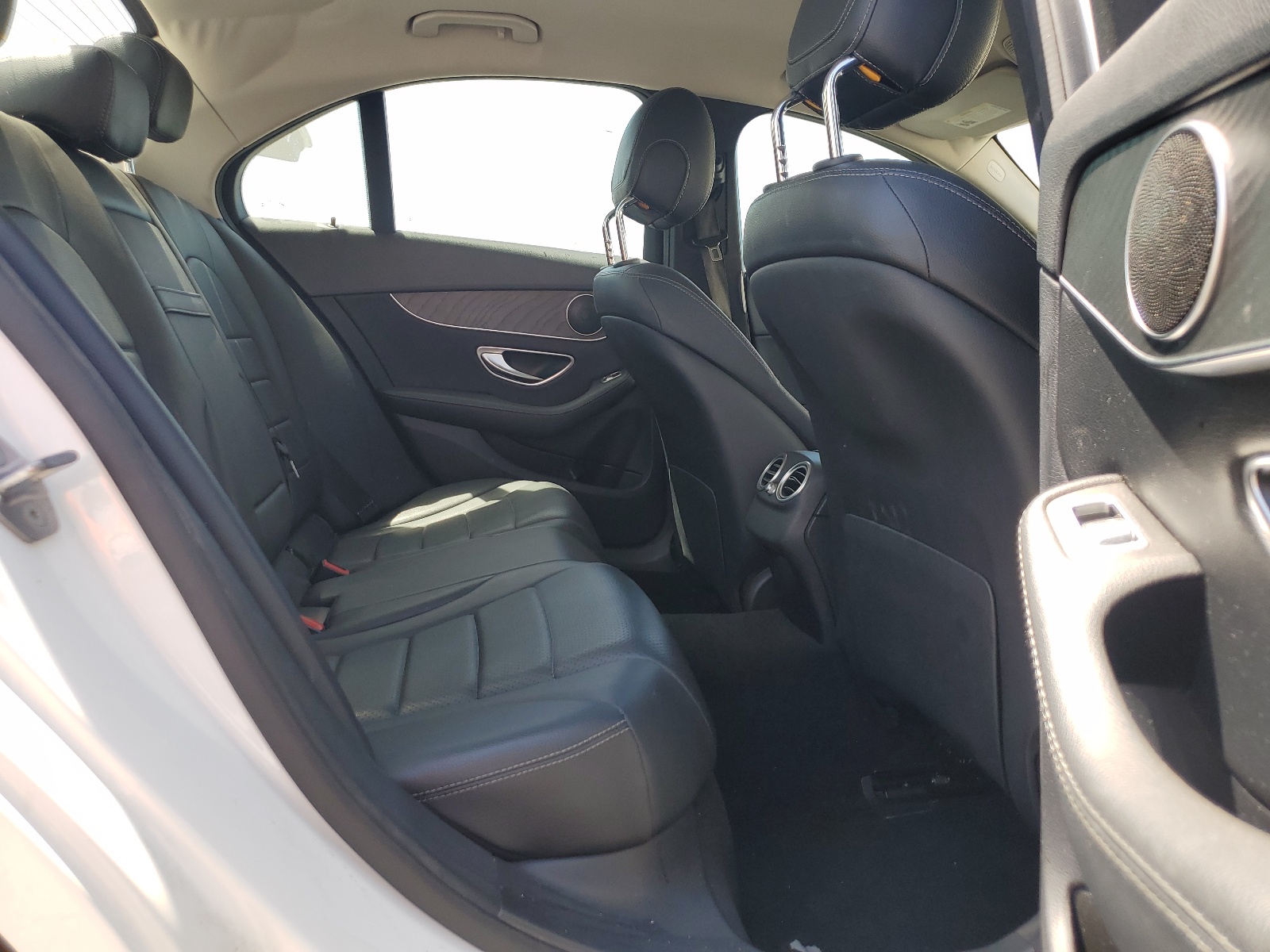 55SWF4JB3HU222303 2017 Mercedes-Benz C 300