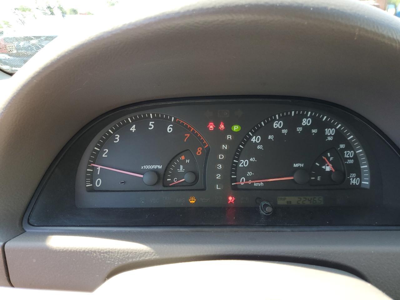 2003 Toyota Camry Le VIN: 4T1BF32K23U564443 Lot: 63104974