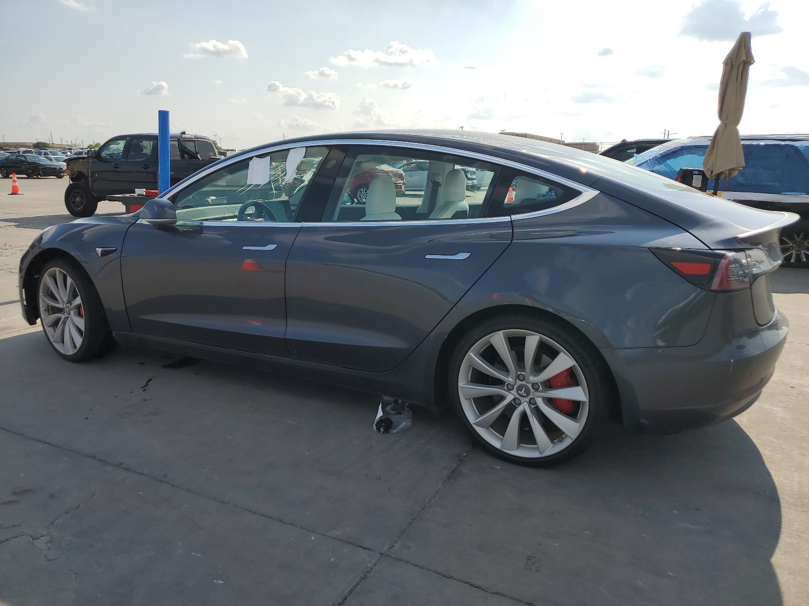 2018 Tesla Model 3 vin: 5YJ3E1EB0JF079168