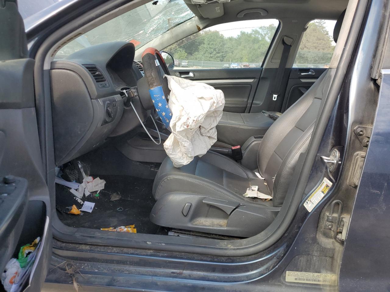 2008 Volkswagen Jetta Se VIN: 3VWRM71K28M186411 Lot: 63060394