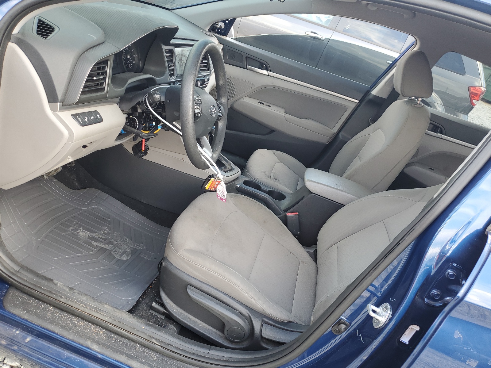 5NPD84LF3KH479313 2019 Hyundai Elantra Sel