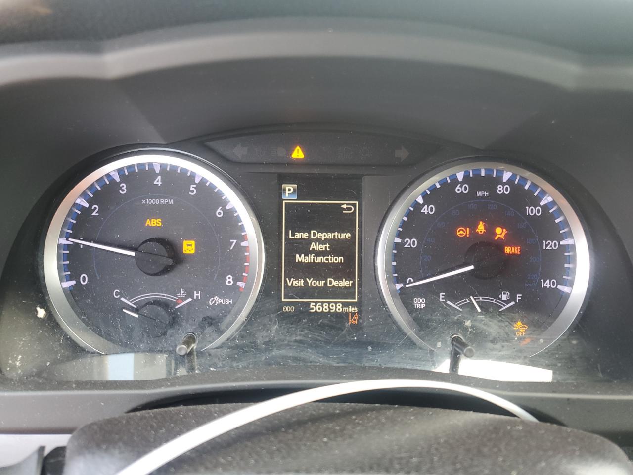 2018 Toyota Highlander Le VIN: 5TDBZRFH6JS884864 Lot: 63325034