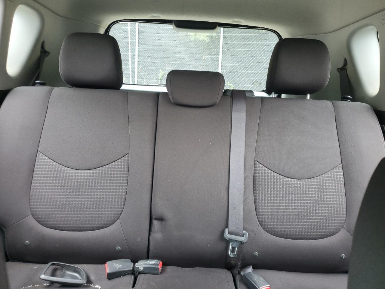 2011 Kia Soul VIN: KNDJT2A16B7236502 Lot: 65383084