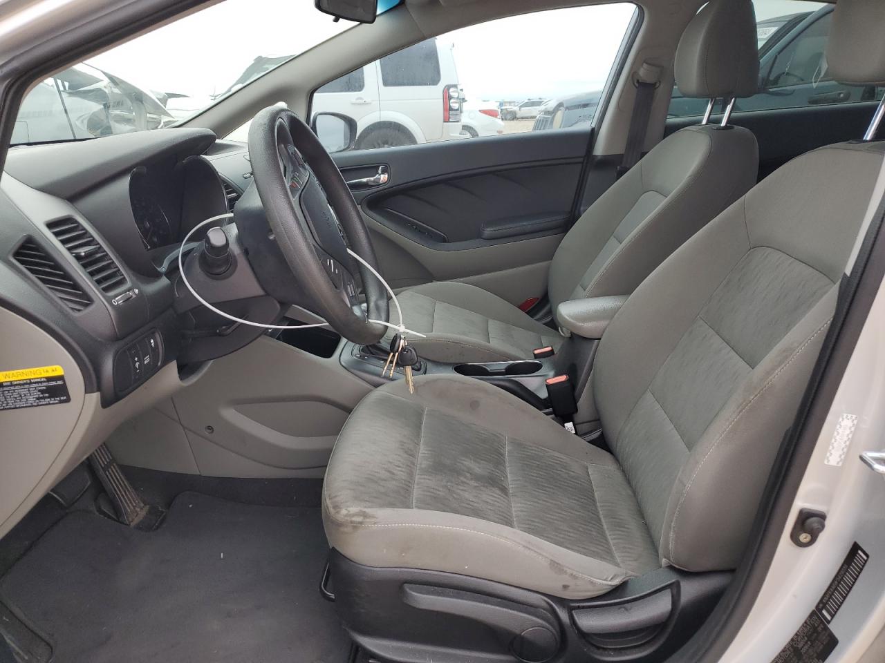 2015 Kia Forte - Image 7