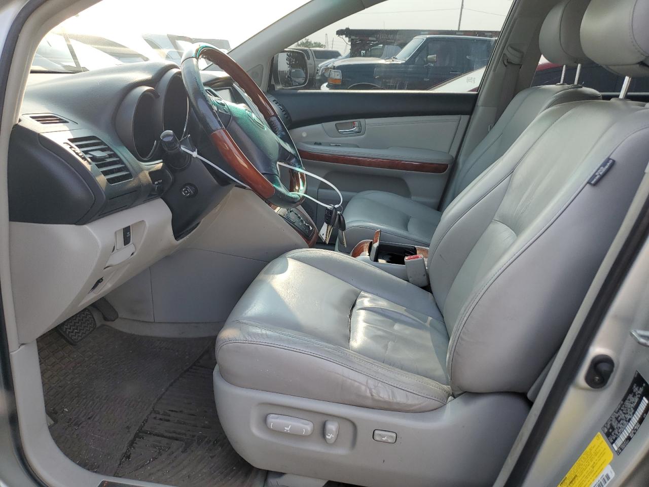 2005 Lexus Rx 330 VIN: JTJHA31U850085824 Lot: 64317694