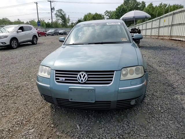 2004 Volkswagen Passat W8 4Motion VIN: WVWUK63B54P103858 Lot: 64472924