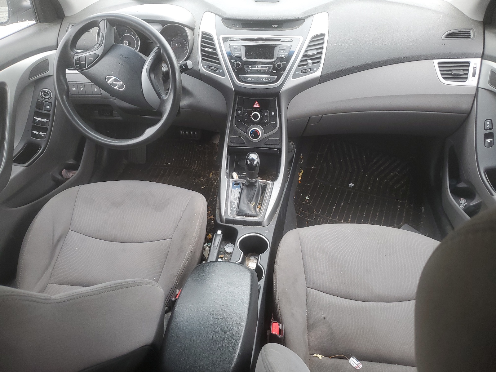 5NPDH4AE1GH727348 2016 Hyundai Elantra Se