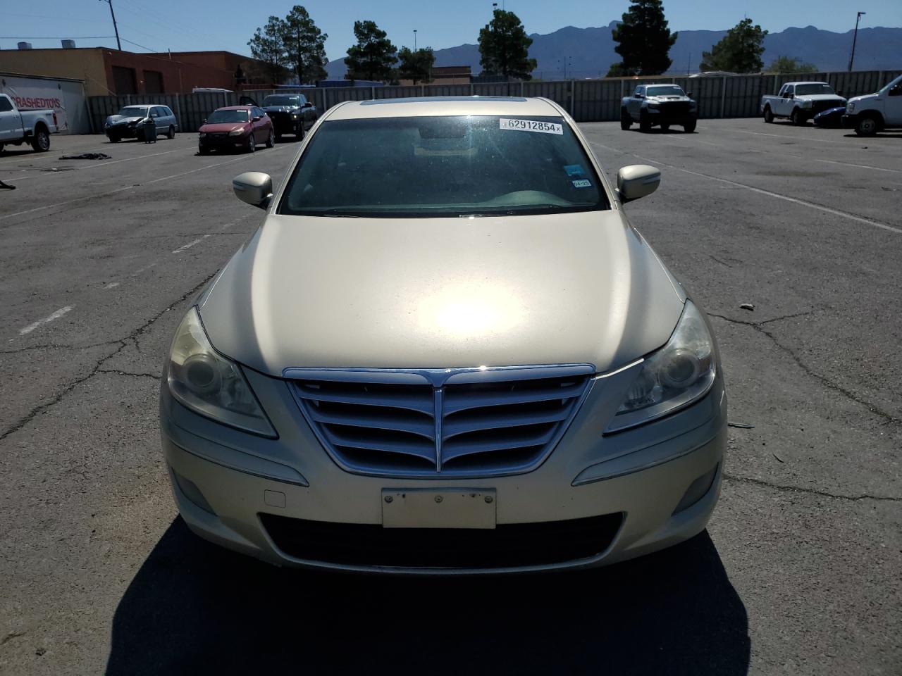 2009 Hyundai Genesis 3.8L VIN: KMHGC46E19U024910 Lot: 62912854