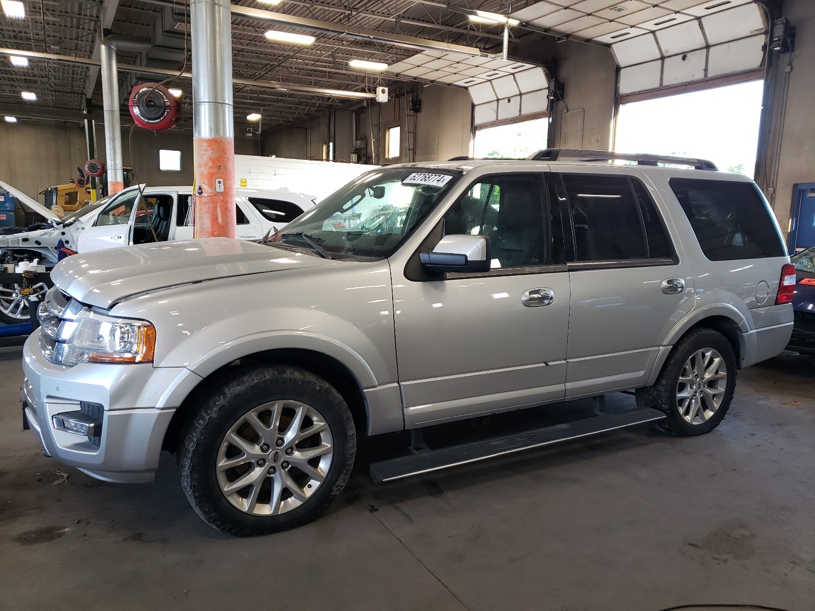 2017 Ford Expedition Limited vin: 1FMJU2AT7HEA59747