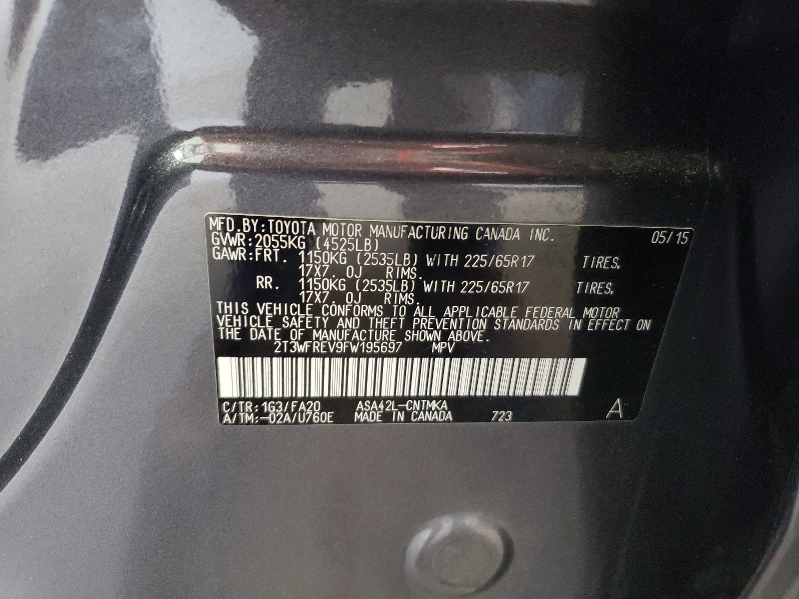 2T3WFREV9FW195697 2015 Toyota Rav4 Xle