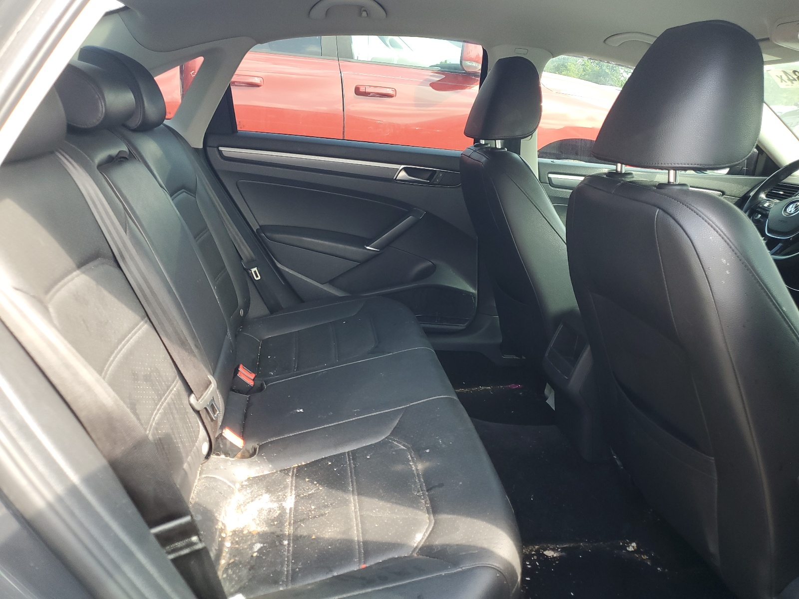 1VWDT7A39HC079203 2017 Volkswagen Passat R-Line