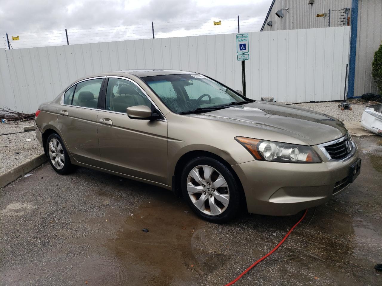 2010 Honda Accord - Image 4