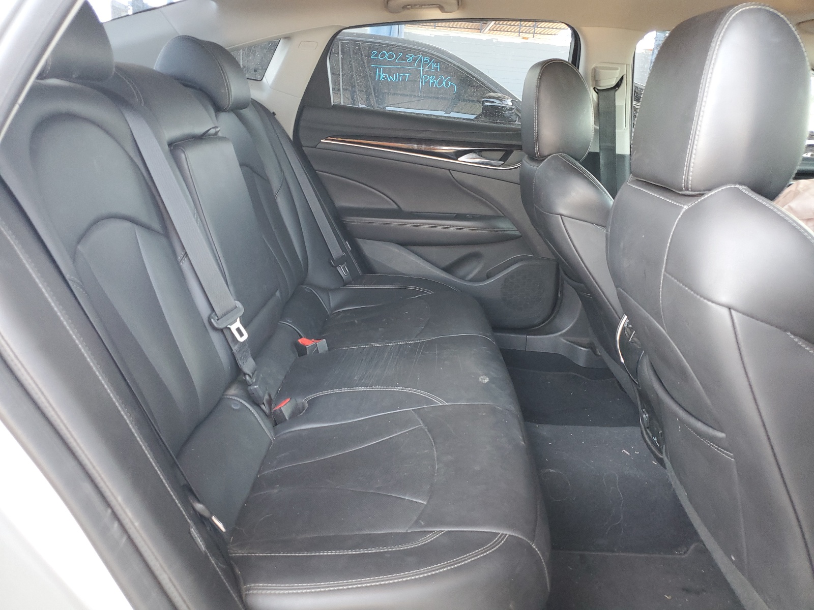 1G4ZR5SZ4JU122498 2018 Buick Lacrosse Premium