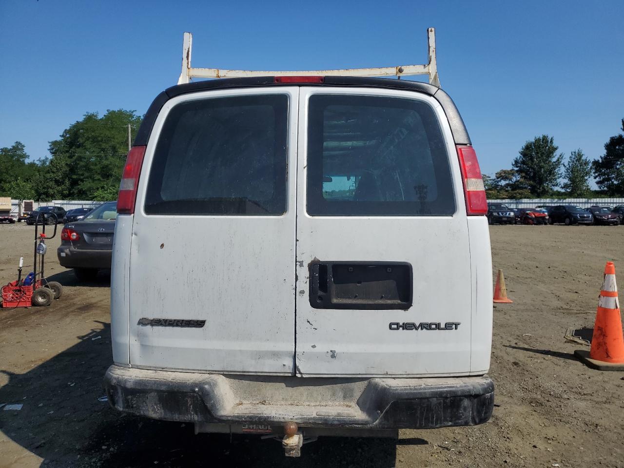 2017 Chevrolet Express G2500 VIN: 1GCWGBFF3H1105621 Lot: 63005594