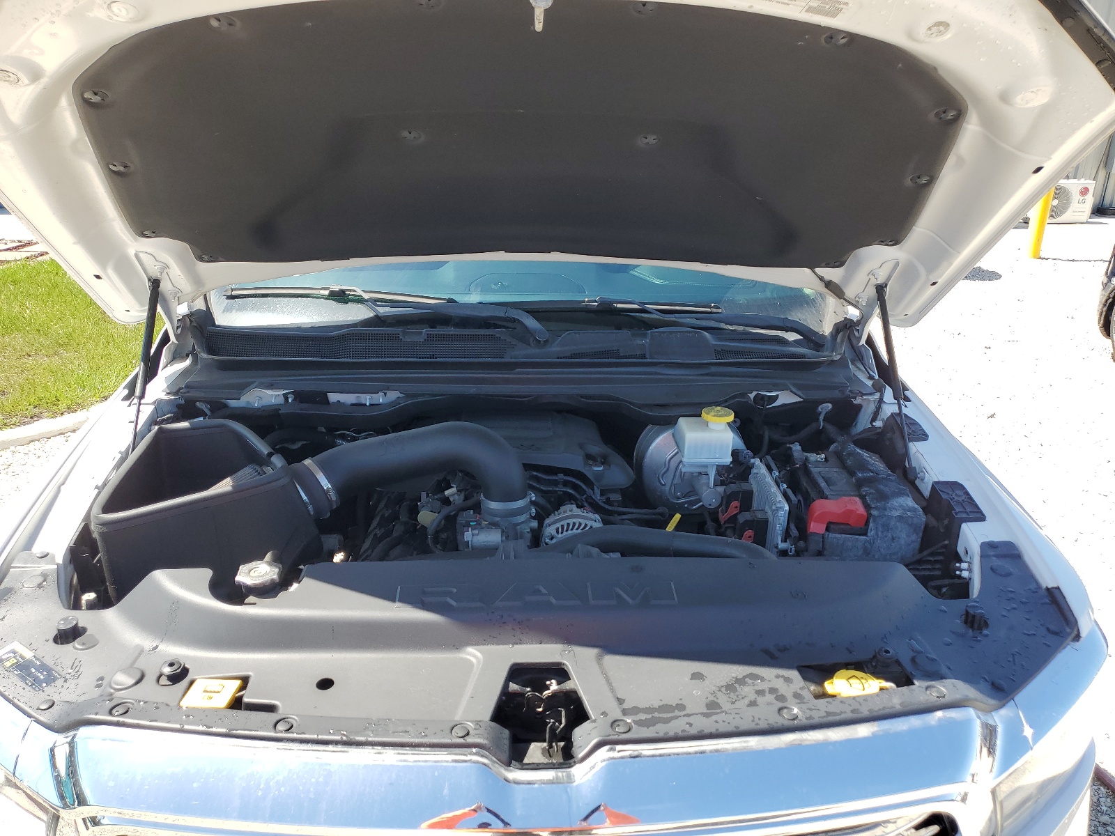 1C6SRFRT0KN609794 2019 Ram 1500 Laramie