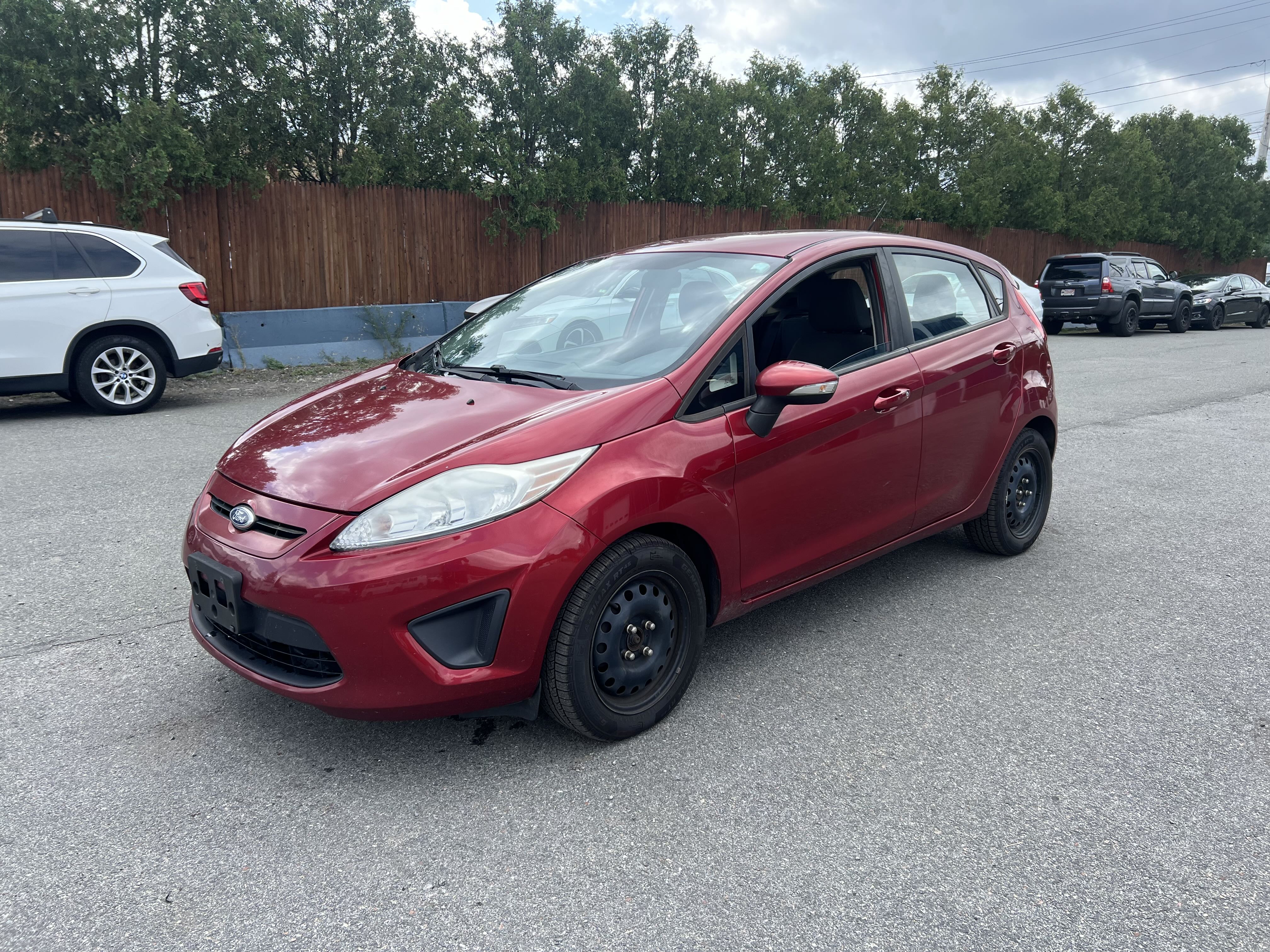 2013 Ford Fiesta Se vin: 3FADP4EJ2DM205608