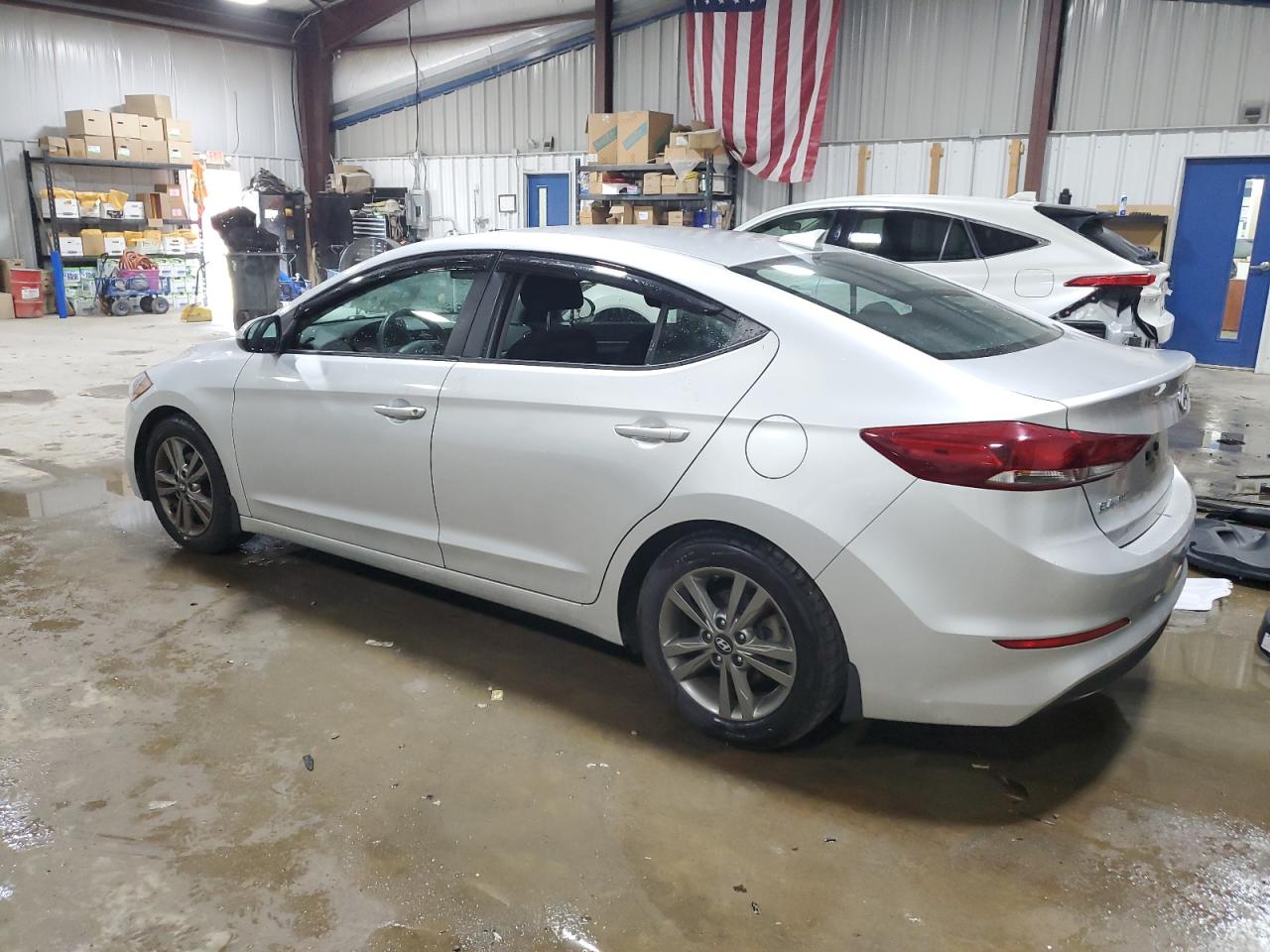 2018 Hyundai Elantra - Image 2