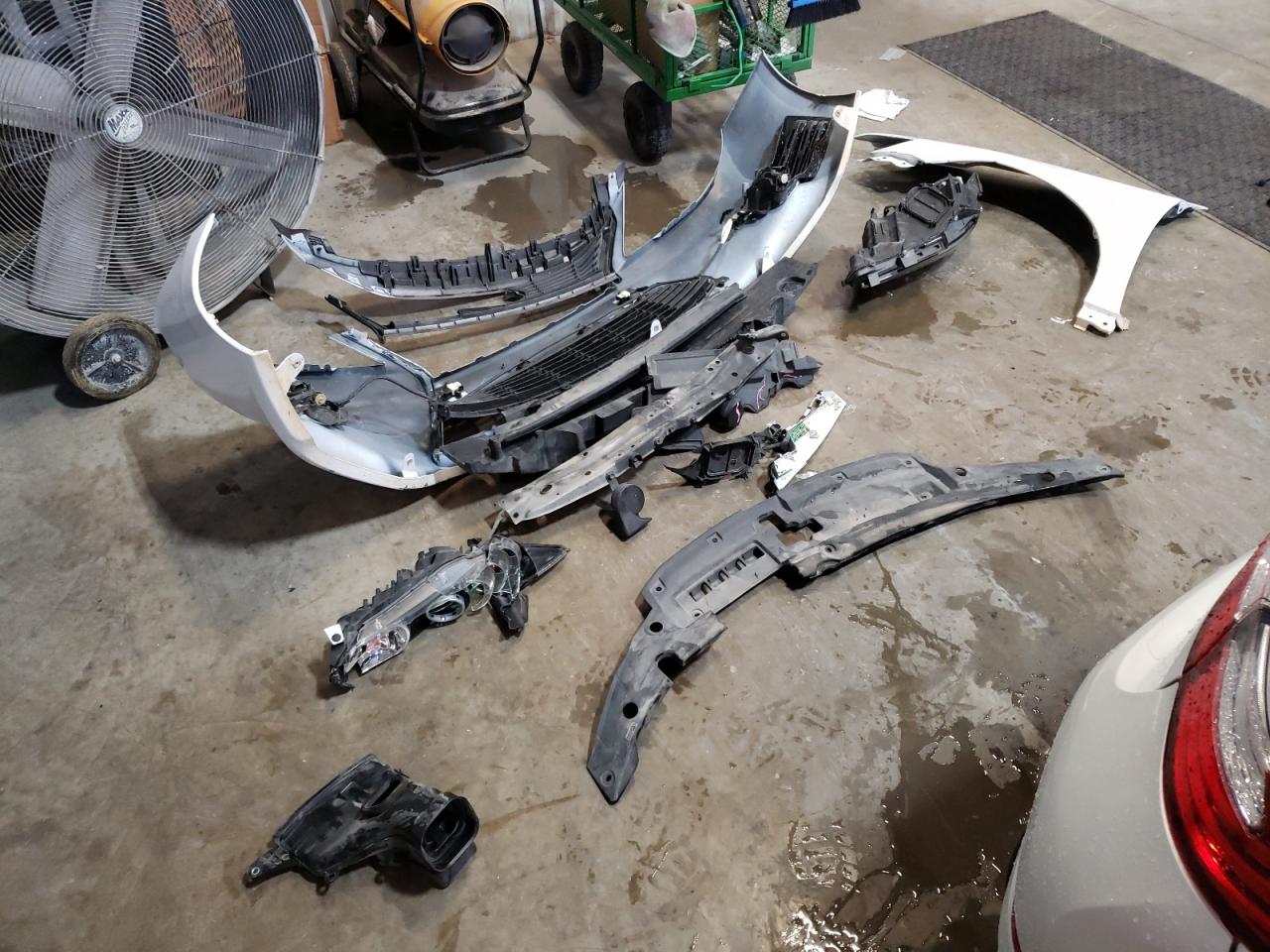 2014 Lexus Es 350 VIN: JTHBK1GG5E2121354 Lot: 62929064