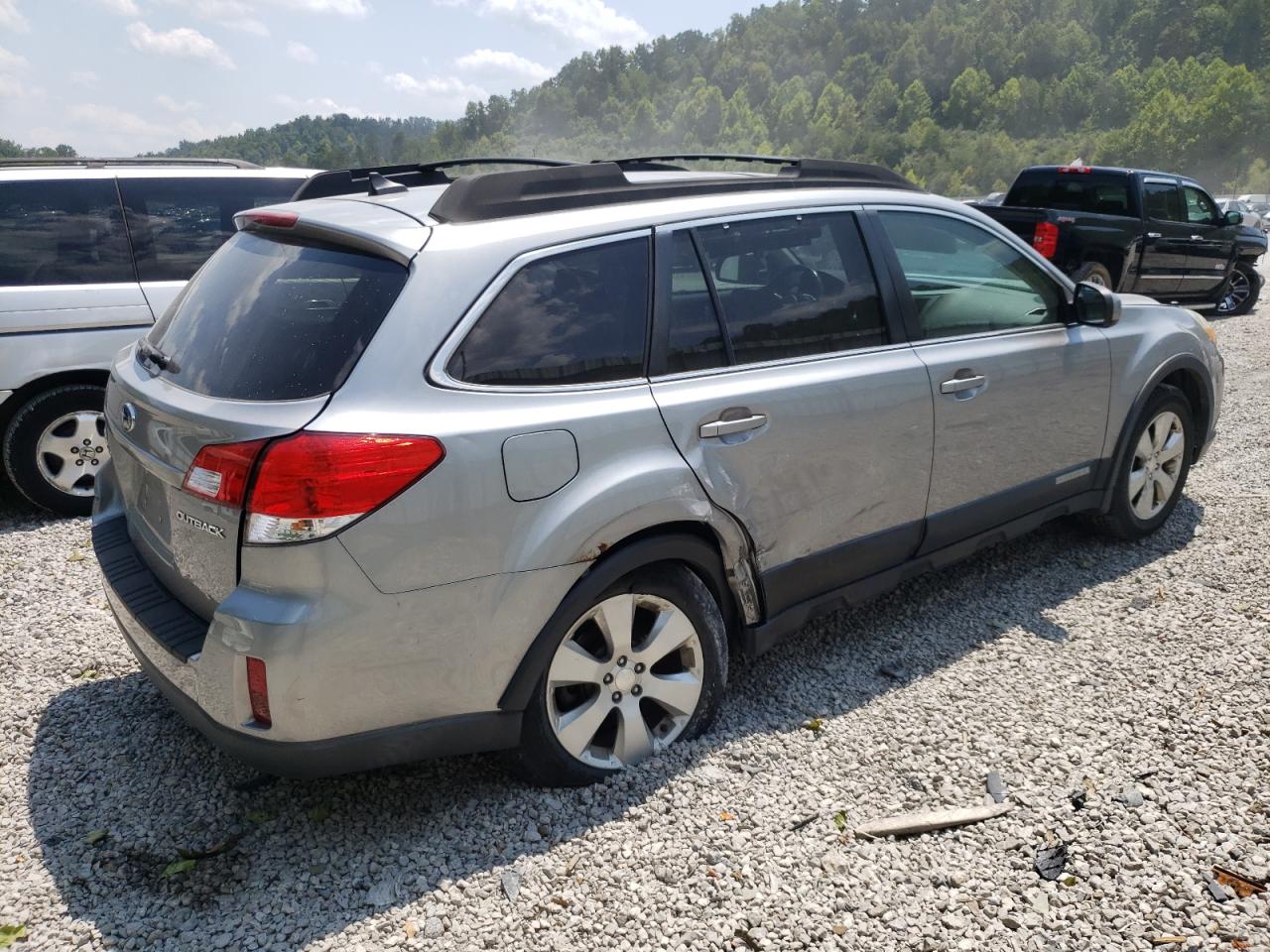 2011 Subaru Outback - Image 3