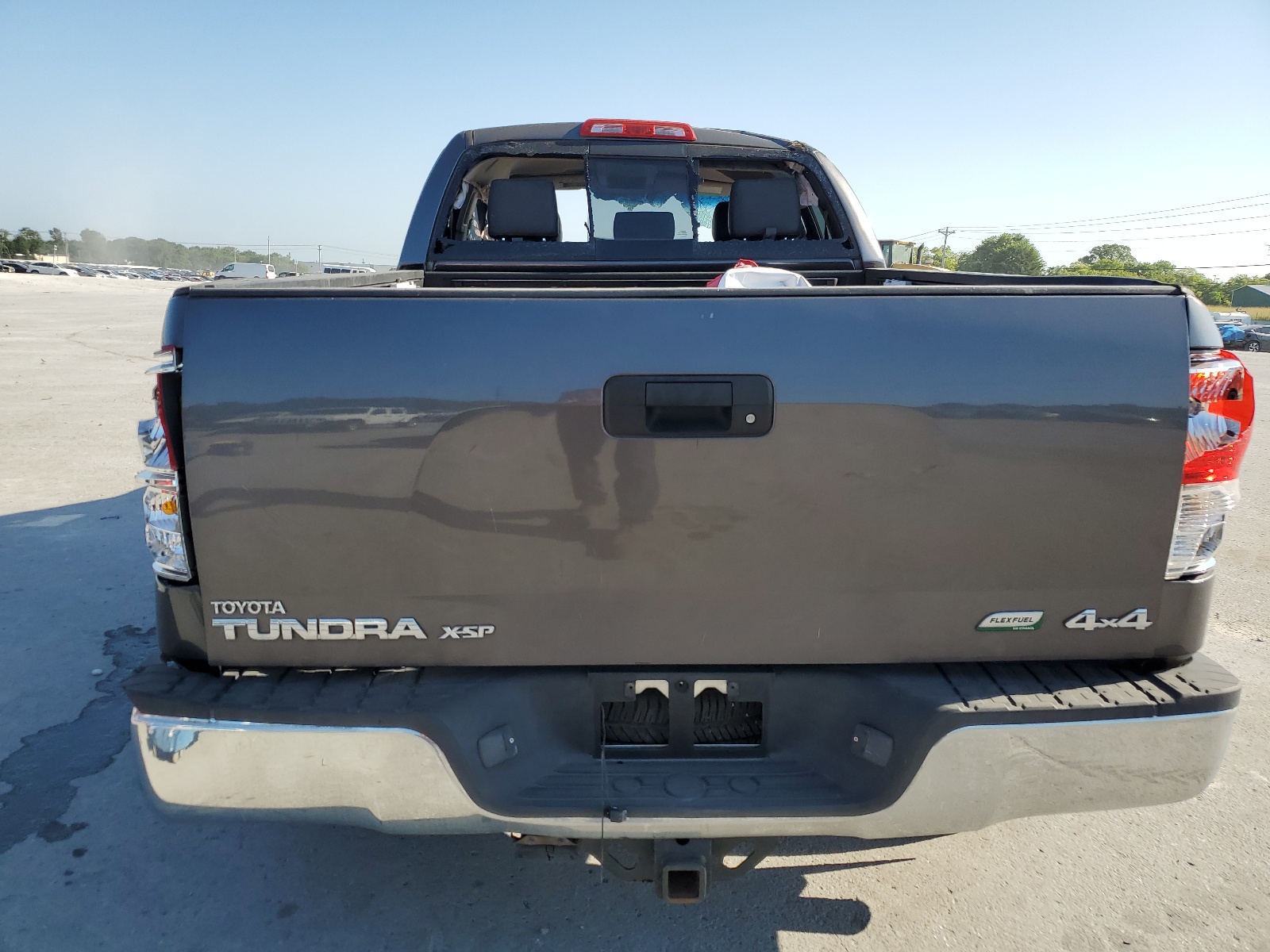 5TFUW5F13BX200975 2011 Toyota Tundra Double Cab Sr5