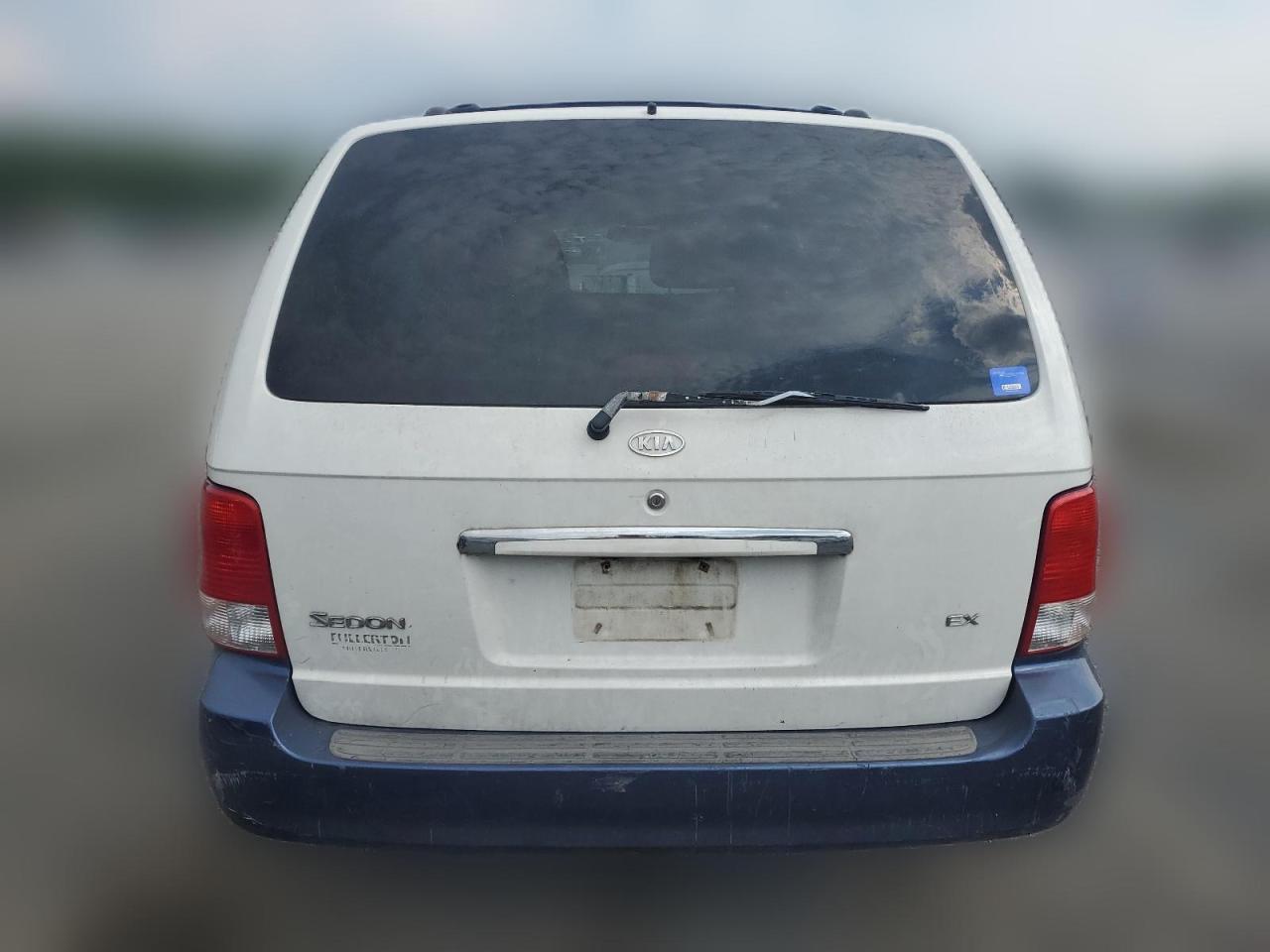 2002 Kia Sedona Ex VIN: KNDUP131926240266 Lot: 62473084