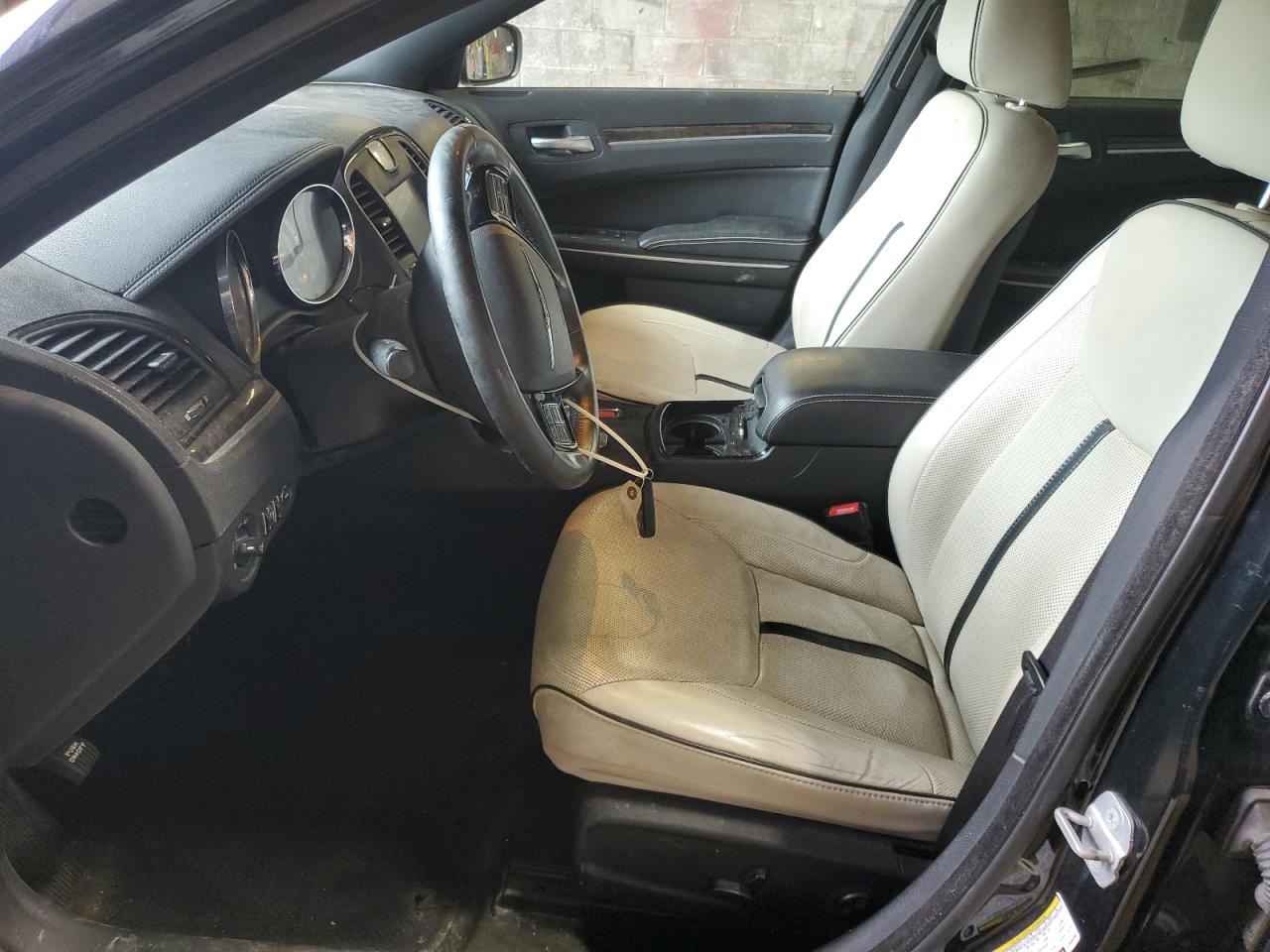 2013 Chrysler 300 VIN: 2C3CCAAG9DH697664 Lot: 62811784