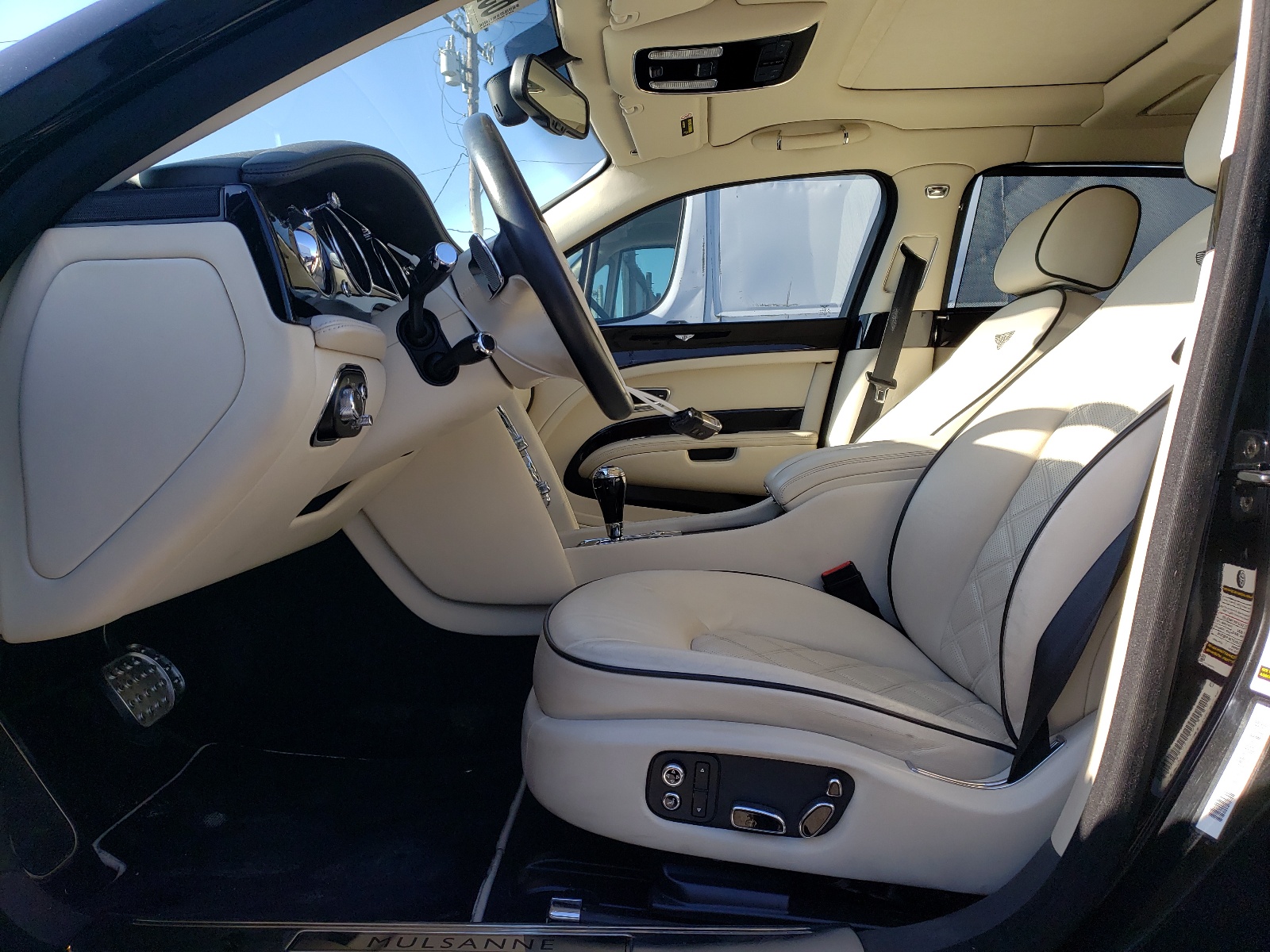 2015 Bentley Mulsanne vin: SCBBB7ZH1FC001060