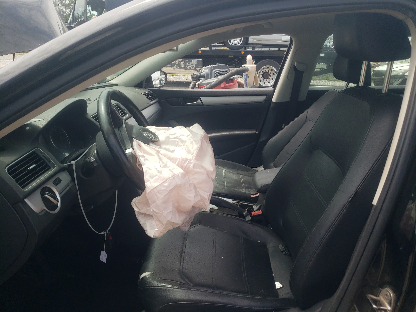 1VWBP7A37CC050786 2012 Volkswagen Passat Se