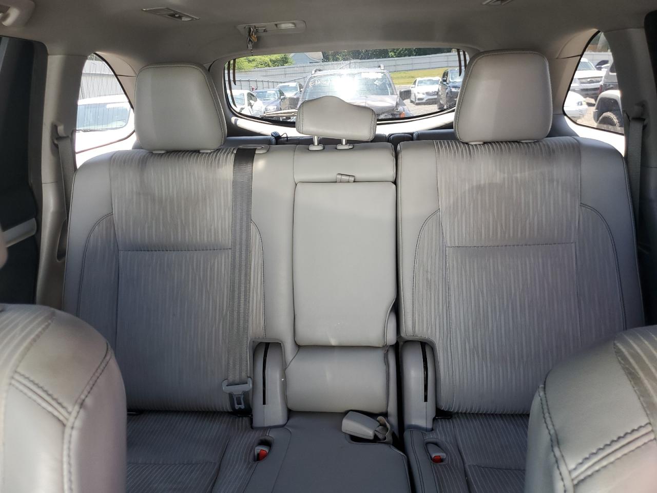 2018 Toyota Highlander Le VIN: 5TDZZRFH3JS260597 Lot: 61683074