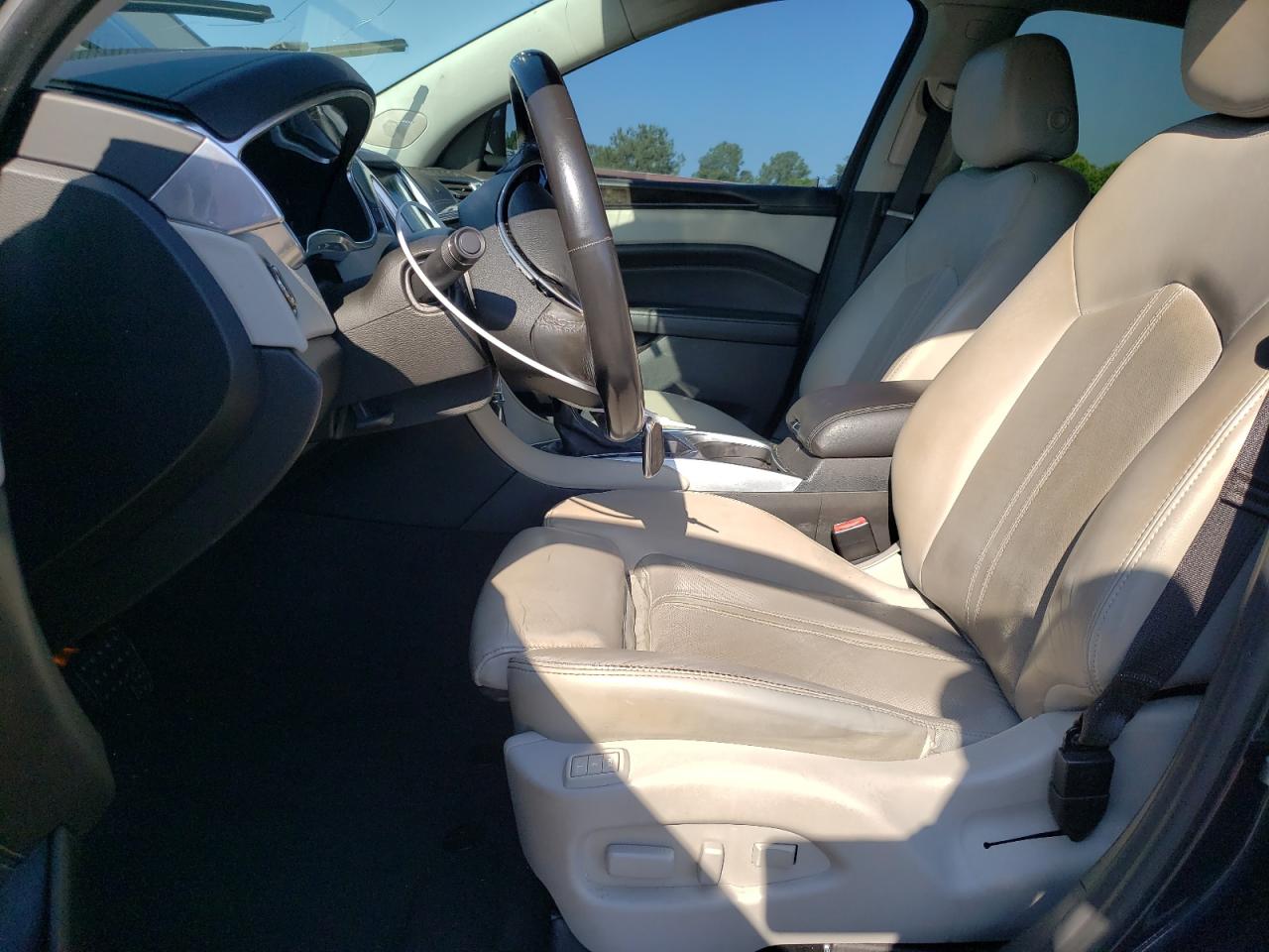 2015 Cadillac SRX - Image 7
