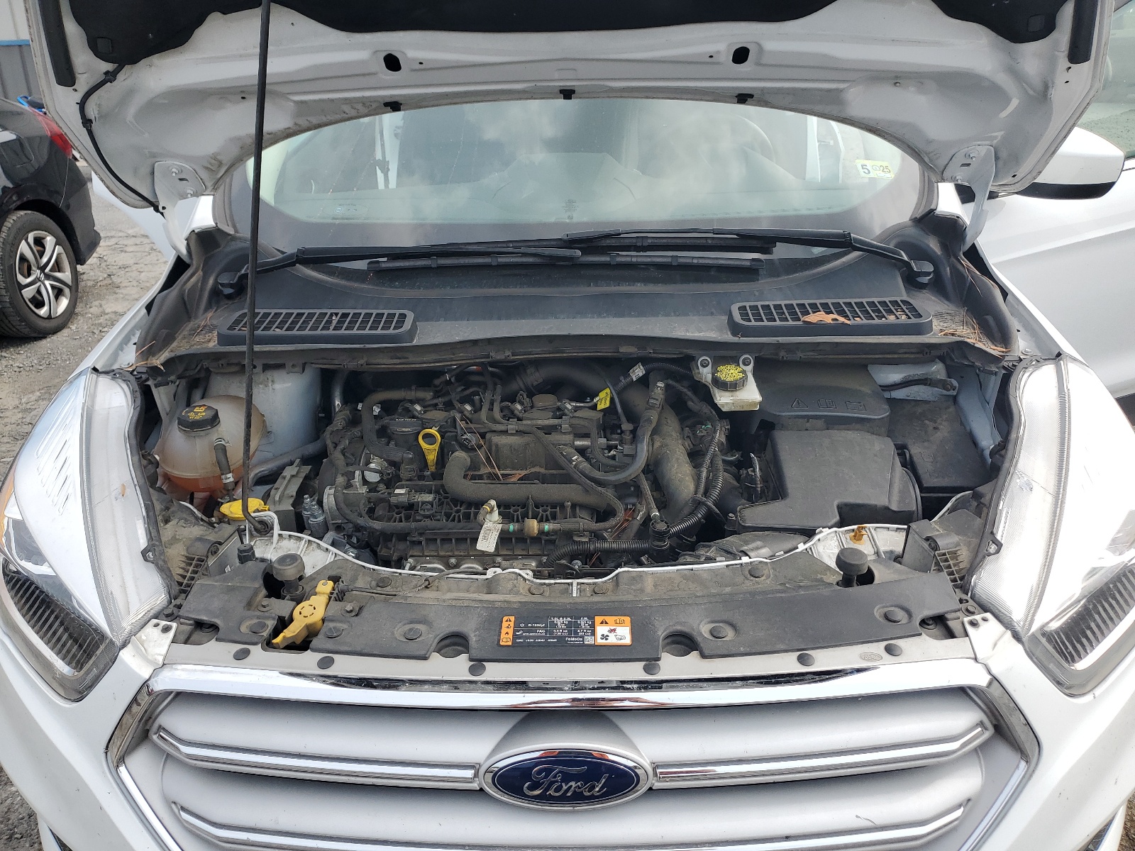 1FMCU0HDXKUB75646 2019 Ford Escape Sel