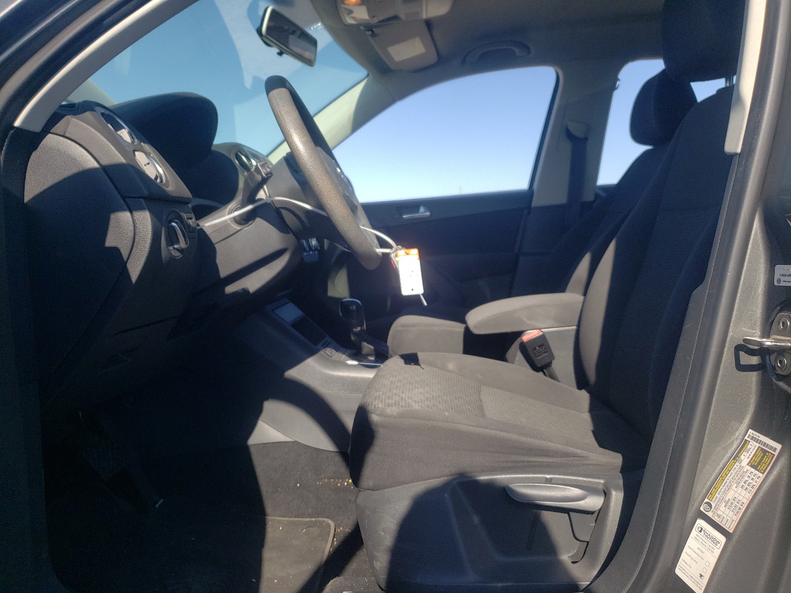 WVGBV7AX3CW100928 2012 Volkswagen Tiguan S