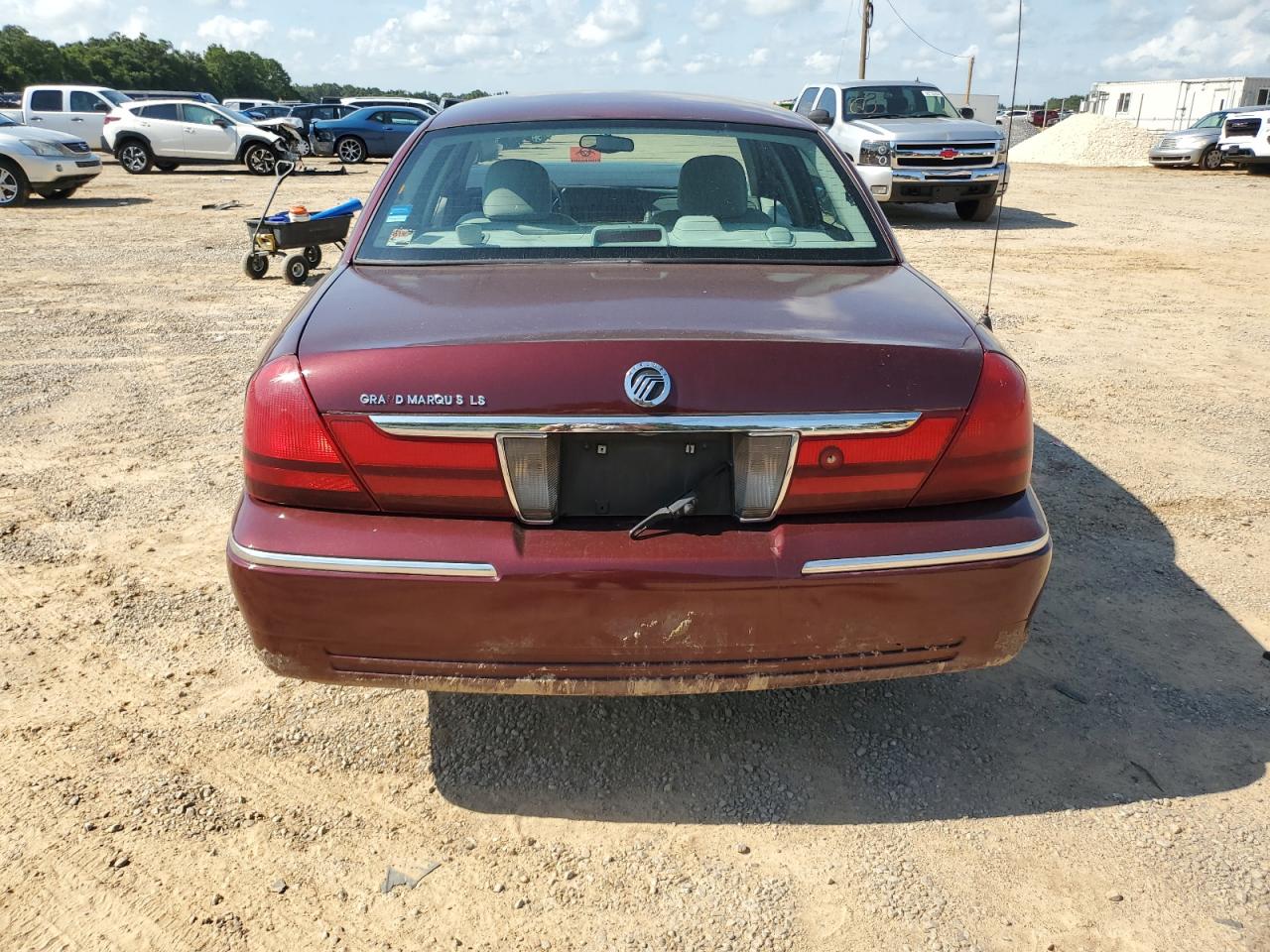 2005 Mercury Grand Marquis Ls VIN: 2MEFM75W95X616162 Lot: 62422224