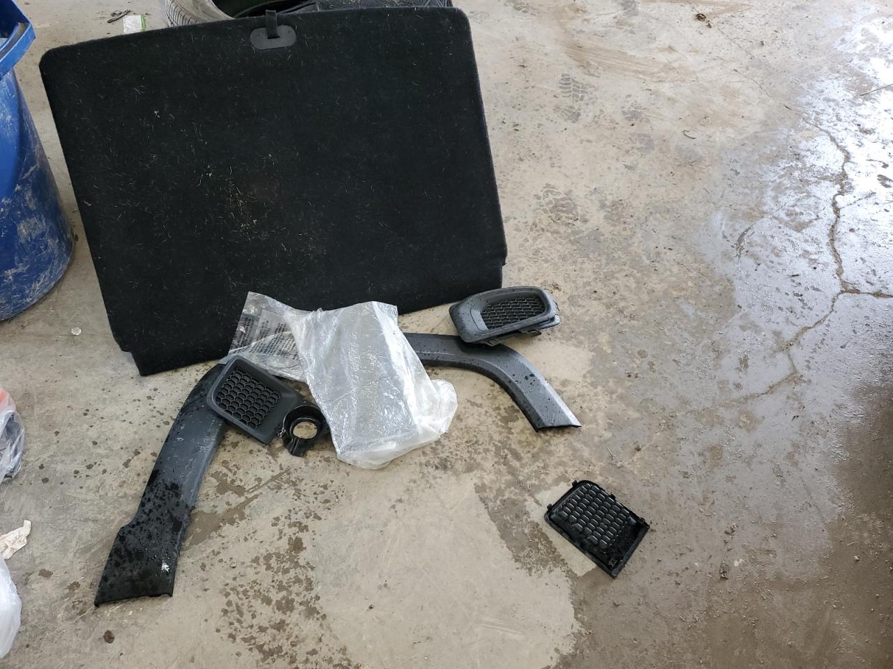 2017 Jeep Renegade Sport VIN: ZACCJBAB4HPF90568 Lot: 64081864