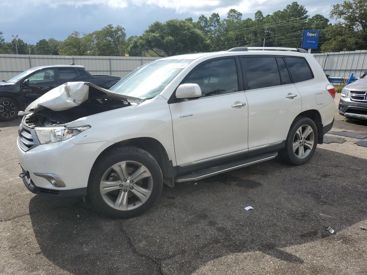 VIN 5TDYK3EH6DS119817 2013 TOYOTA HIGHLANDER no.1