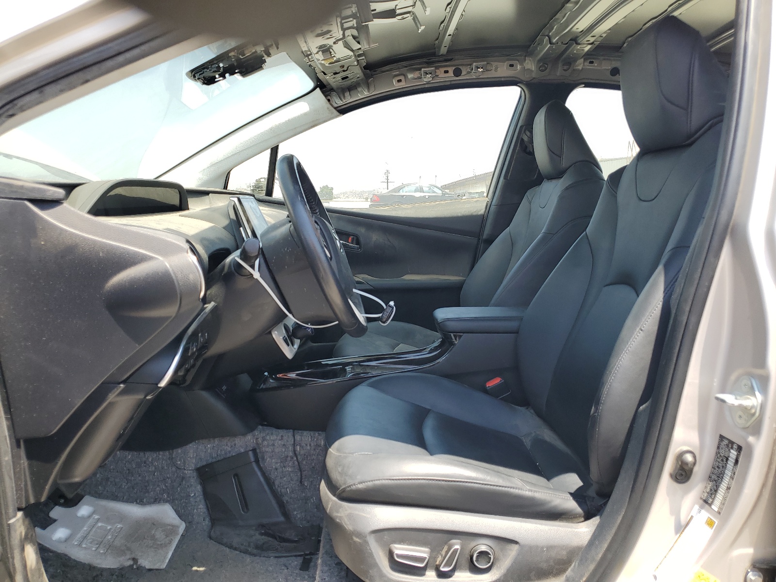 JTDKARFP3H3060413 2017 Toyota Prius Prime