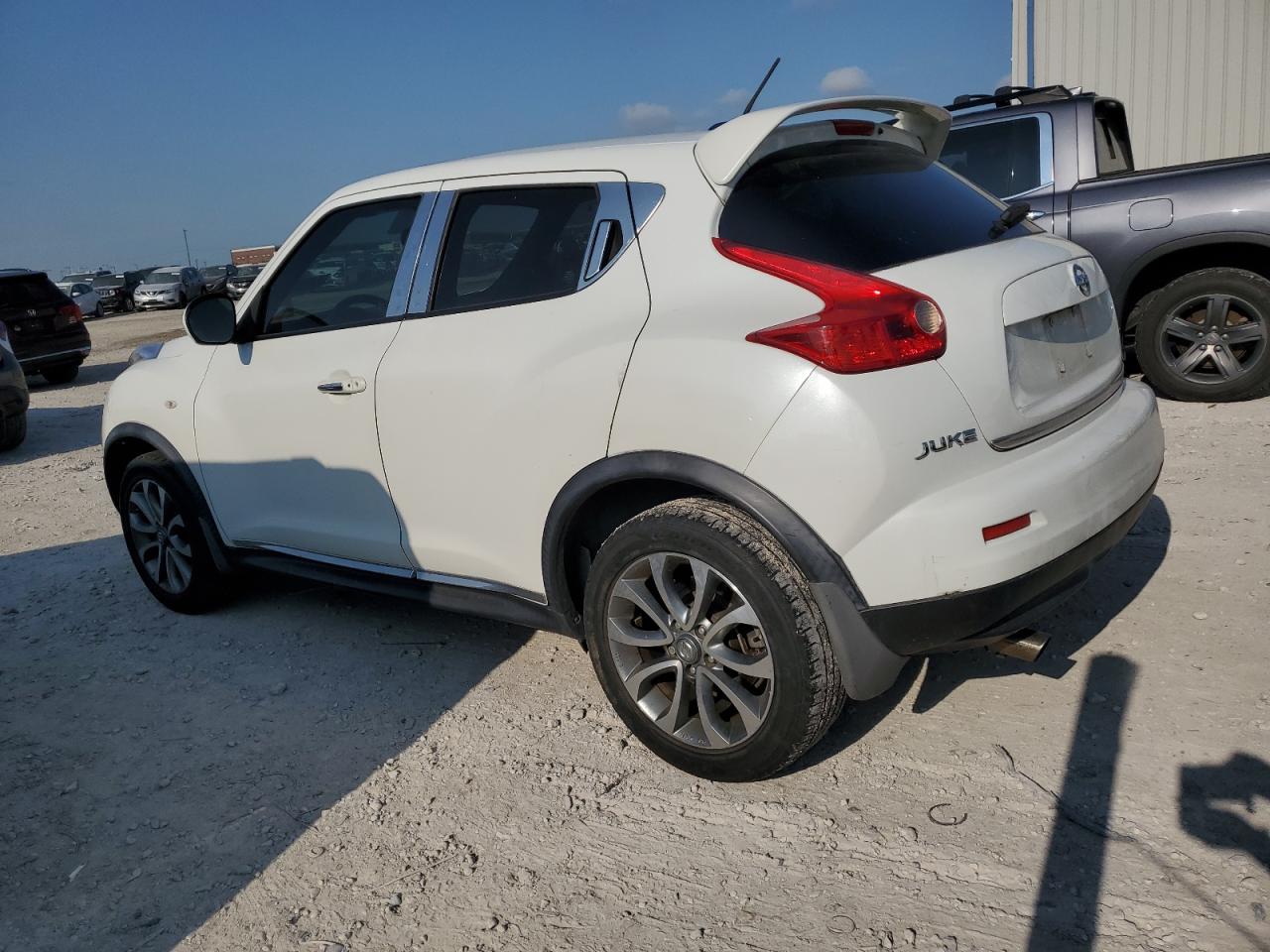 2013 Nissan Juke S VIN: JN8AF5MR4DT203507 Lot: 64808134