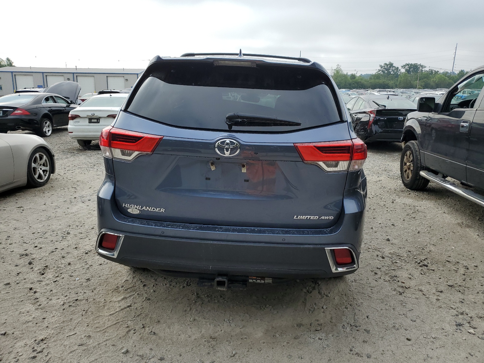 5TDDZRFH8KS740324 2019 Toyota Highlander Limited