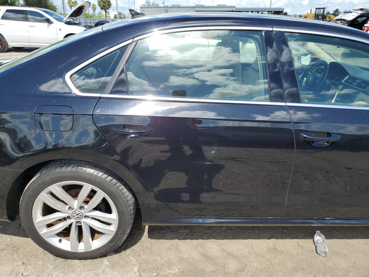 2018 Volkswagen Passat Se VIN: 1VWBA7A35JC039722 Lot: 63068674